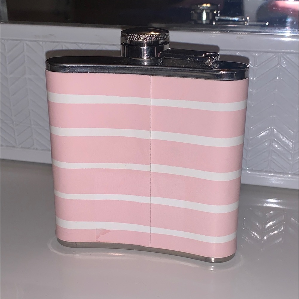 Flask - Picture 3 of 3